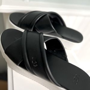 Ugh black slide sandal size 8